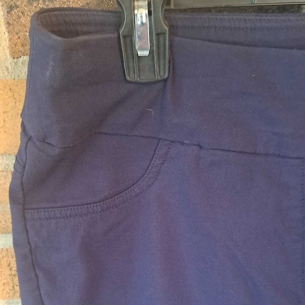 Ruby Rd. Dark Blue Cropped Pants - Picture 4 of 9